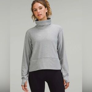 Like new Ready to Rulu pullover